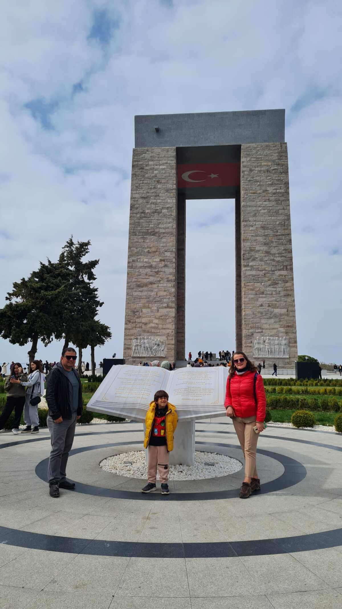 Çanakkale Şehitler Abidesi