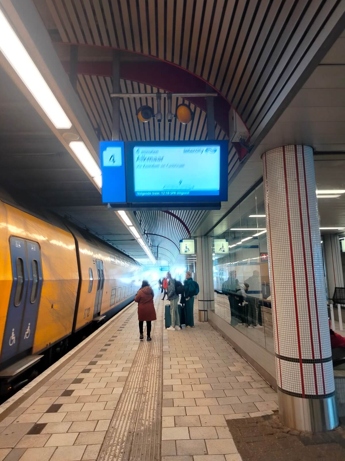 Amsterdam Sloterdijk Metro İstasyonu