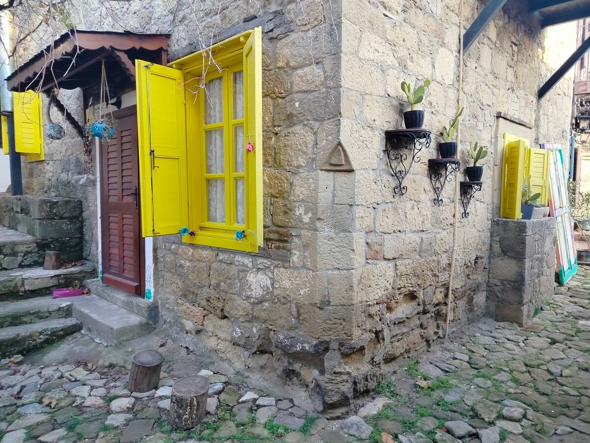 Kışın Adatepe Köyü