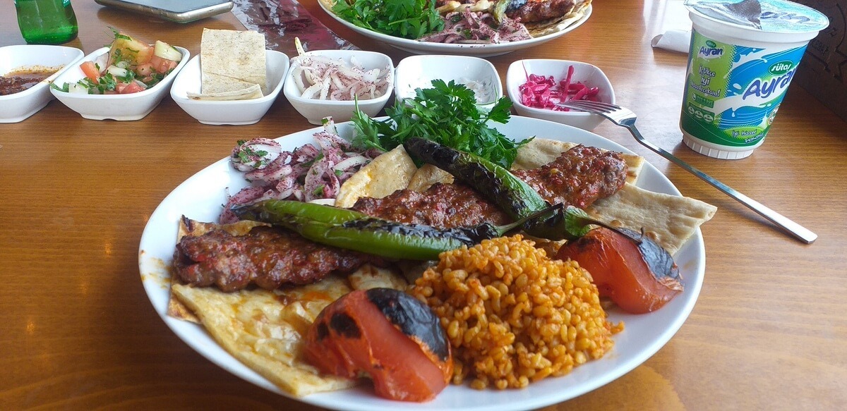 Körfez Pide Kebap Akçay Şube