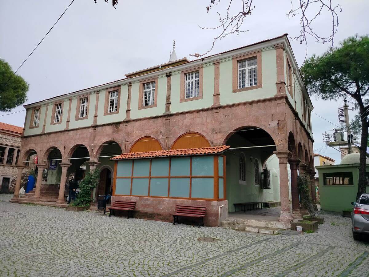 Küçükköy Merkez Cami (Aya Athanasiau Kilisesi)