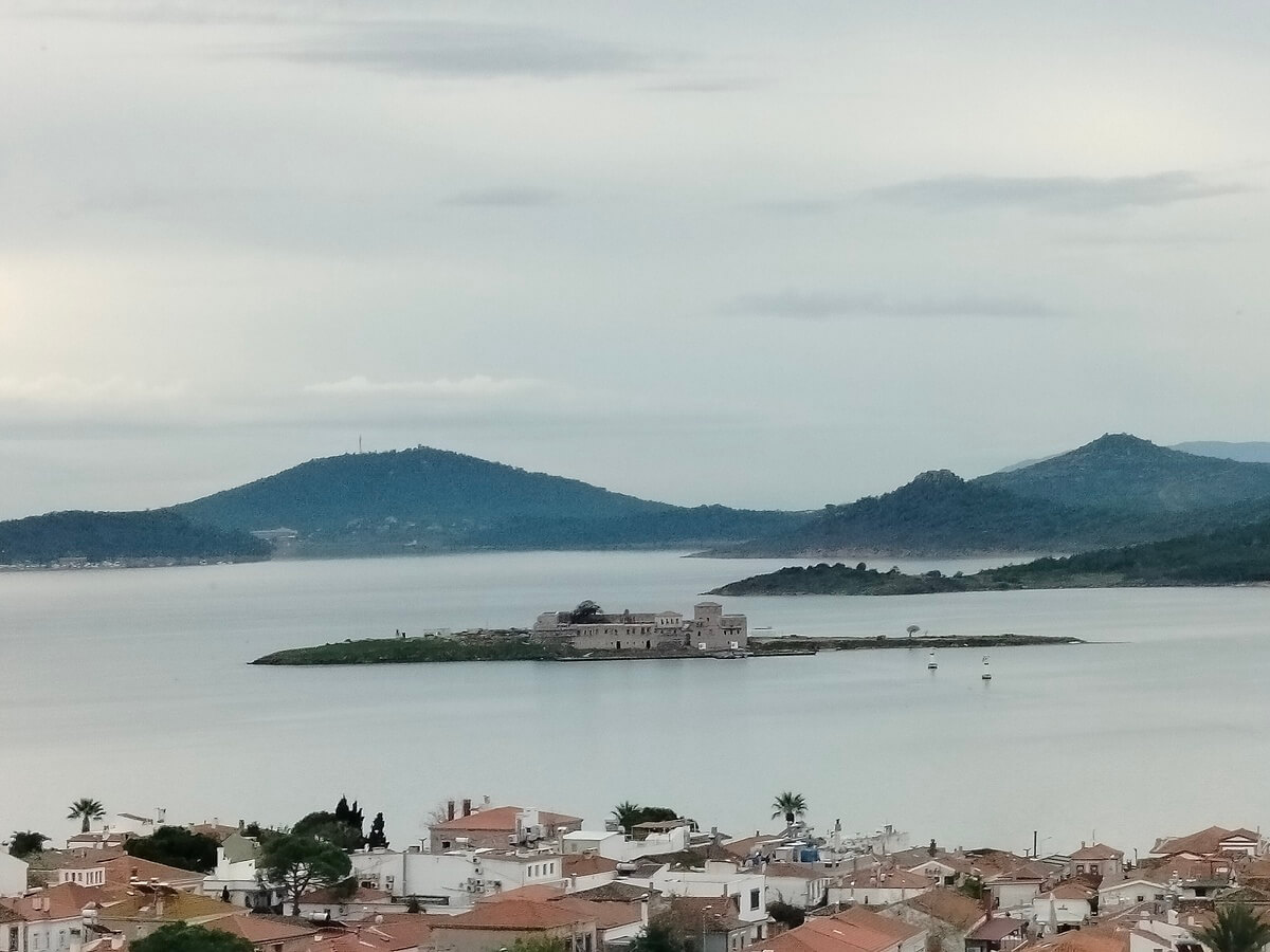 Sevim ve Necdet Kent Kitaplığı