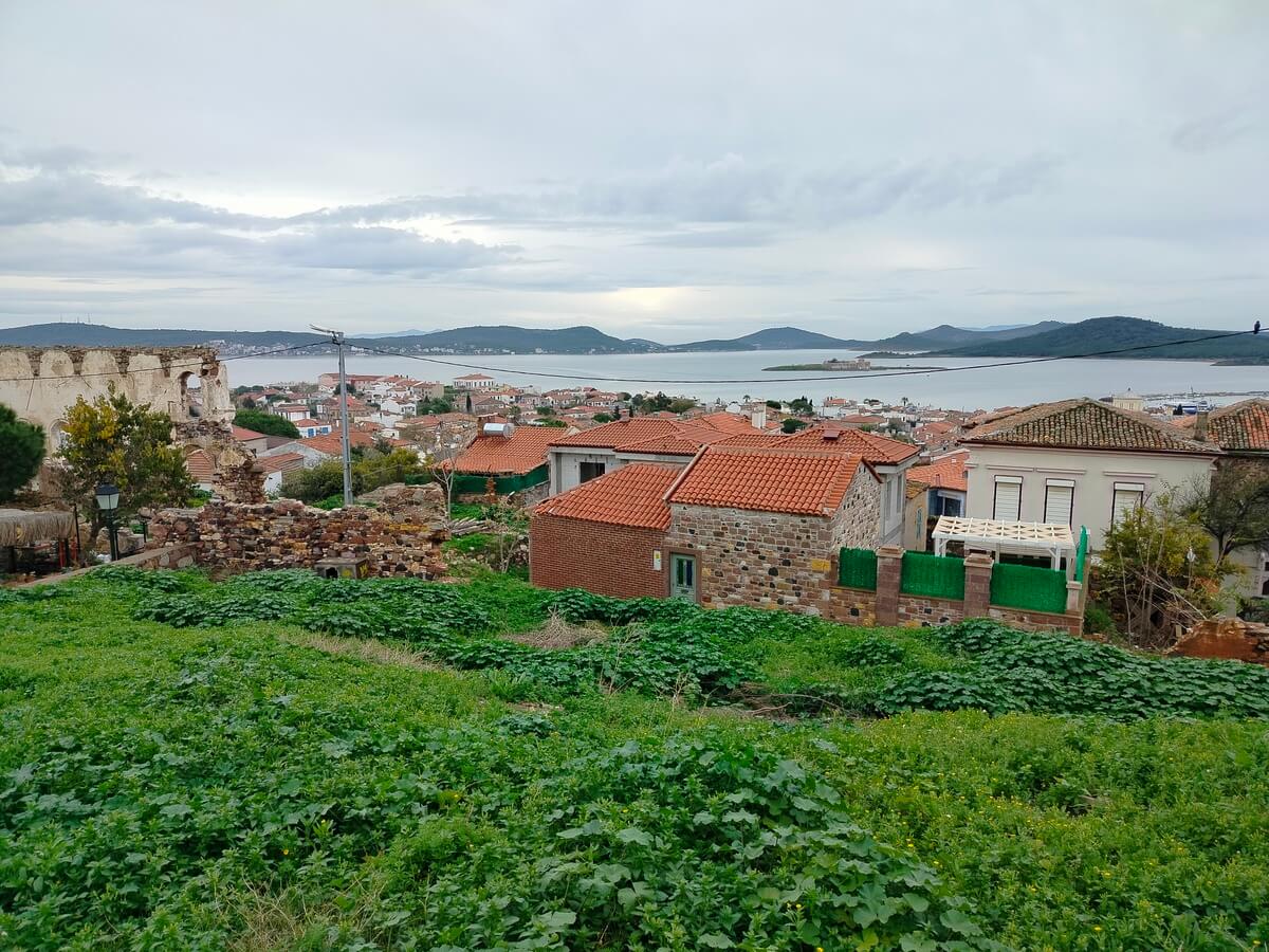 Sevim ve Necdet Kent Kitaplığı