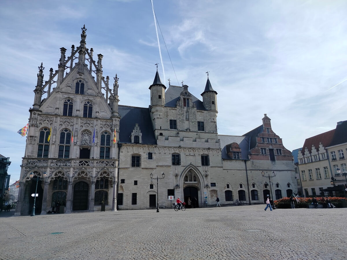 Mechelen Grote Markt 