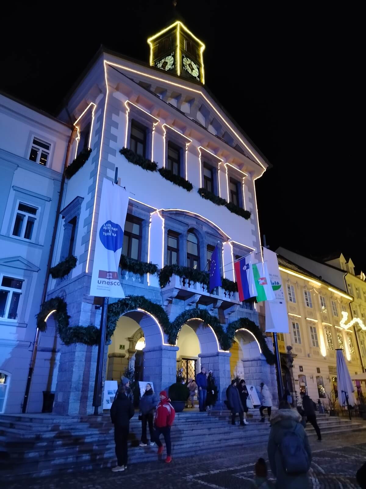 Mestna Hiša (Belediye Binası)